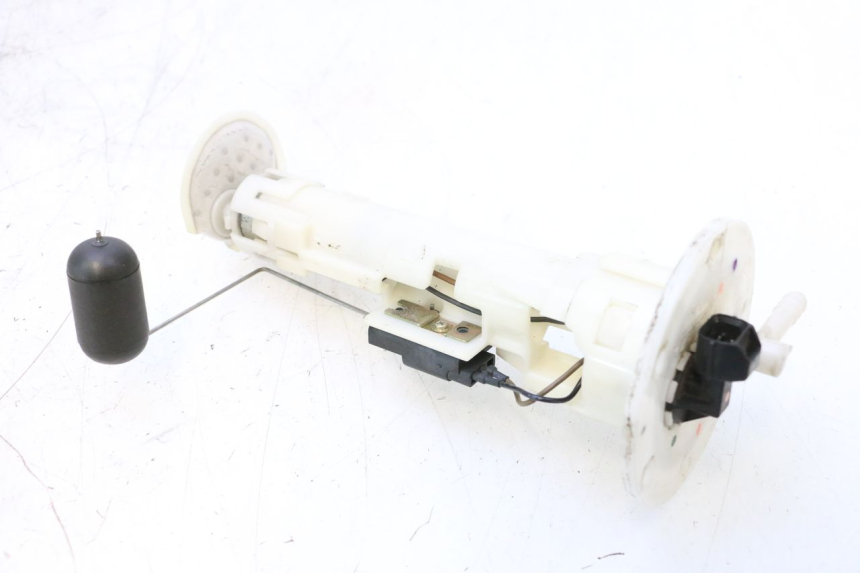 photo de BOMBA DE COMBUSTÍVEL SYM GTS EVO 125 (2009 - 2013) - Outro ângulo de visão