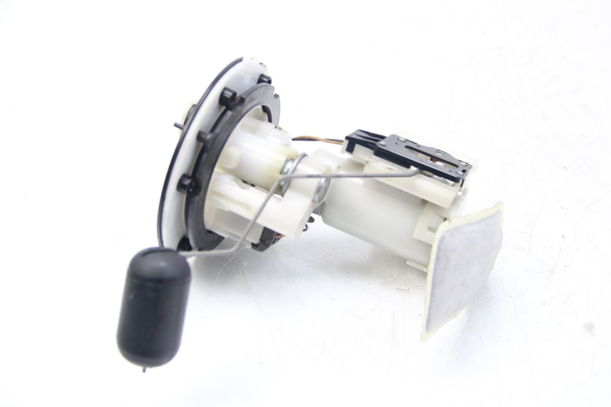 photo de BOMBA DE COMBUSTÍVEL YAMAHA HW XENTER 125 (2011 - 2017) - Zoom do estado de desgaste