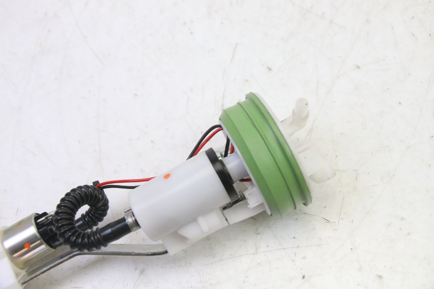 photo de BOMBA DE COMBUSTÍVEL PIAGGIO MP3 HPE 310 (2024 - 2025) - Zoom do estado de desgaste