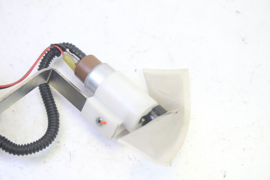 photo de BOMBA DE COMBUSTÍVEL PIAGGIO MP3 HPE 350 (2018 - 2020) - Pontos de fixação