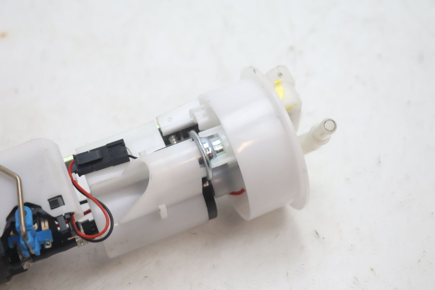 photo de Bomba de combustível PIAGGIO MP3 HPE 530 (2022 - 2026) - Zoom do estado de desgaste