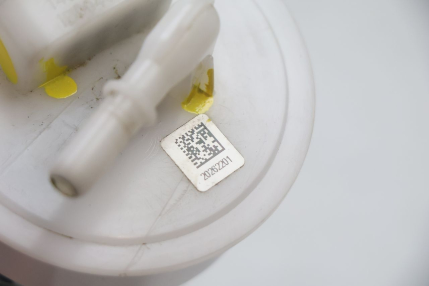 photo de Bomba de combustível PIAGGIO MP3 HPE 530 (2022 - 2026) - Marcações e referências