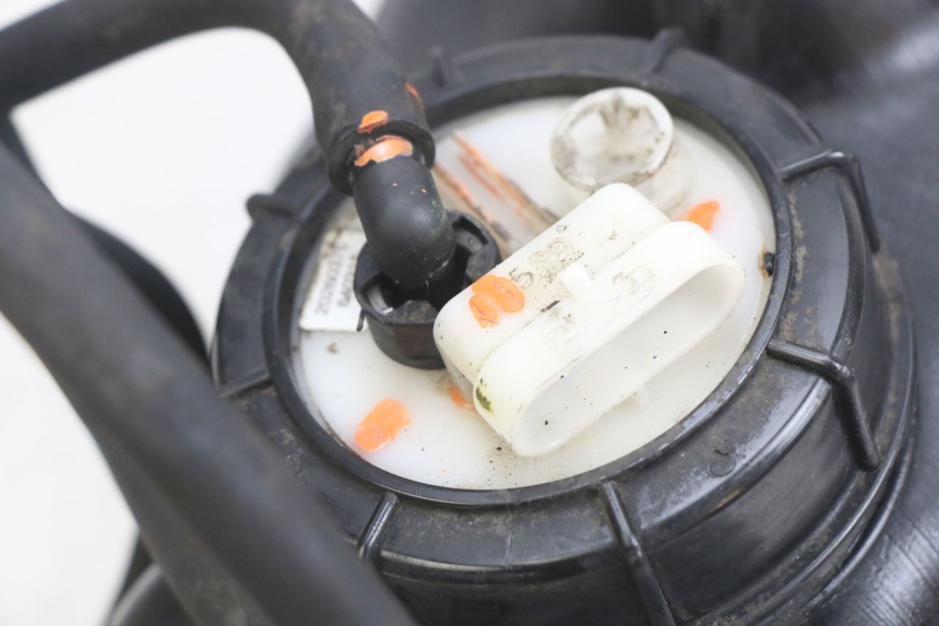 photo de BOMBA DE COMBUSTÍVEL PIAGGIO MP3 LT 400 (2007 - 2012) - Outro ângulo de visão