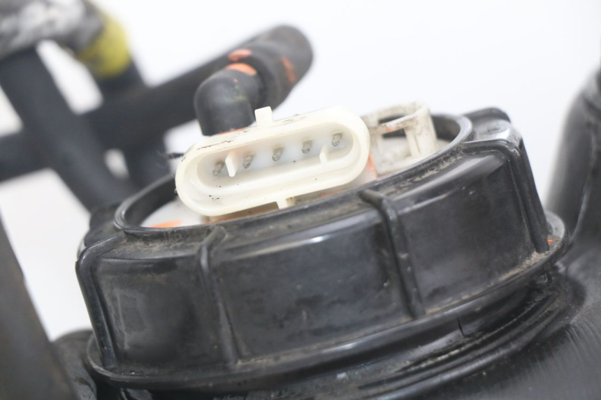 photo de BOMBA DE COMBUSTÍVEL PIAGGIO MP3 LT 400 (2007 - 2012) - Peça verificada