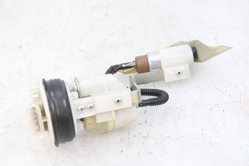 photo de BOMBA DE COMBUSTÍVEL PIAGGIO MP3 LT 300 (2010 - 2016) - Detalhes característicos