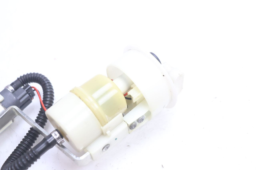 photo de BOMBA DE COMBUSTÍVEL PIAGGIO MP3 LT 400 (2007 - 2012) - Zoom do estado de desgaste
