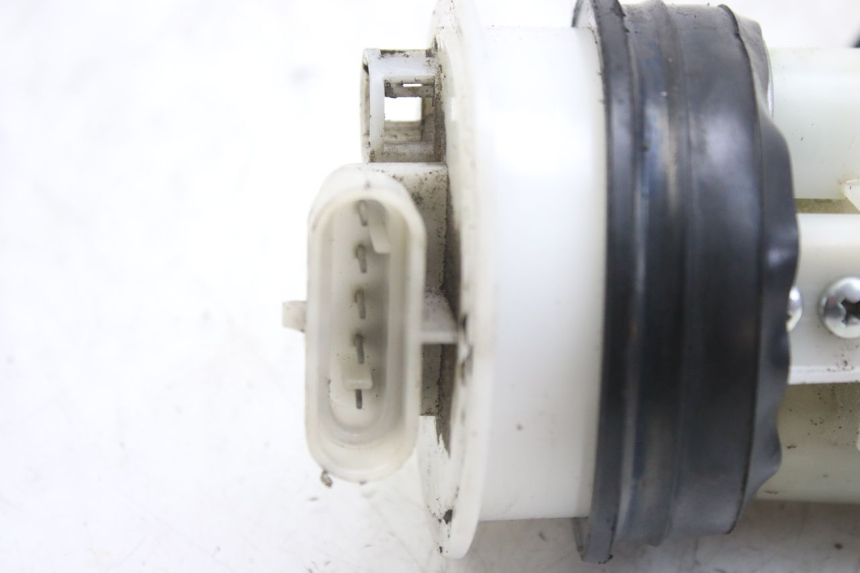 photo de BOMBA DE COMBUSTÍVEL PIAGGIO MP3 RL 250 (2006 - 2010) - Pontos de fixação