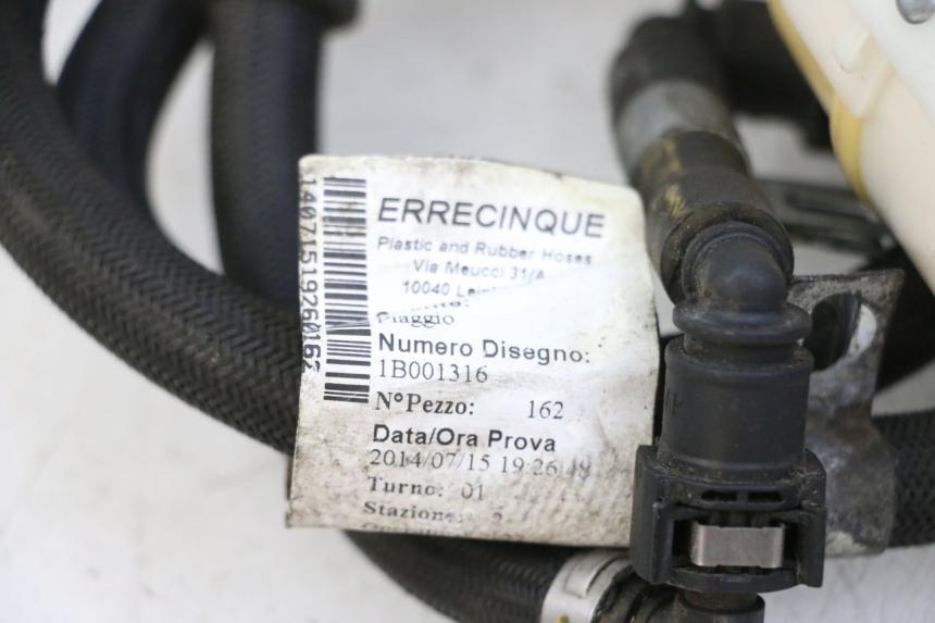 photo de BOMBA DE COMBUSTÍVEL PIAGGIO MP3 500 (2014 - 2017) - Pontos de fixação