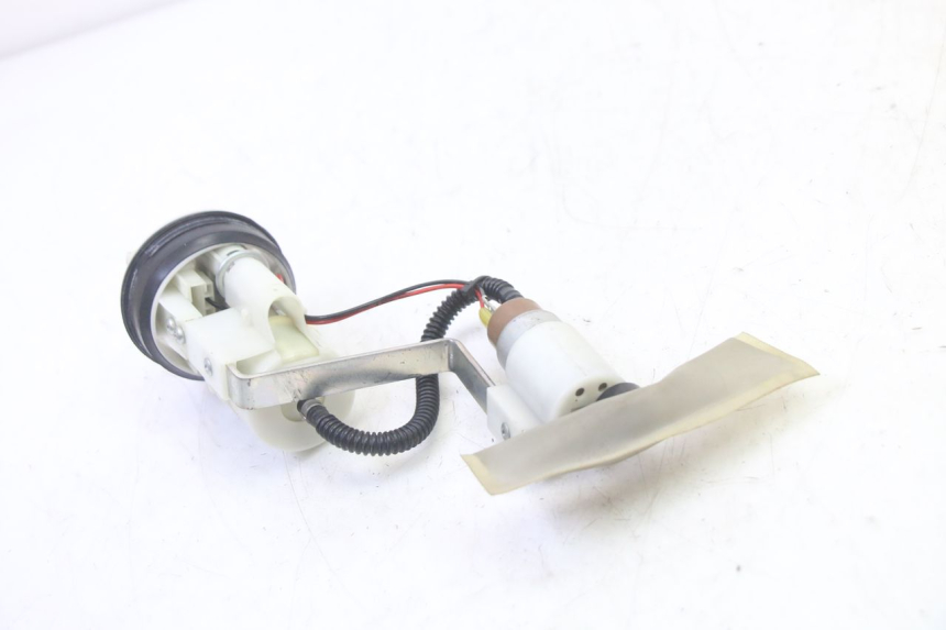 photo de BOMBA DE COMBUSTÍVEL PIAGGIO MP3 RL 250 (2006 - 2010) - Estado da superfície