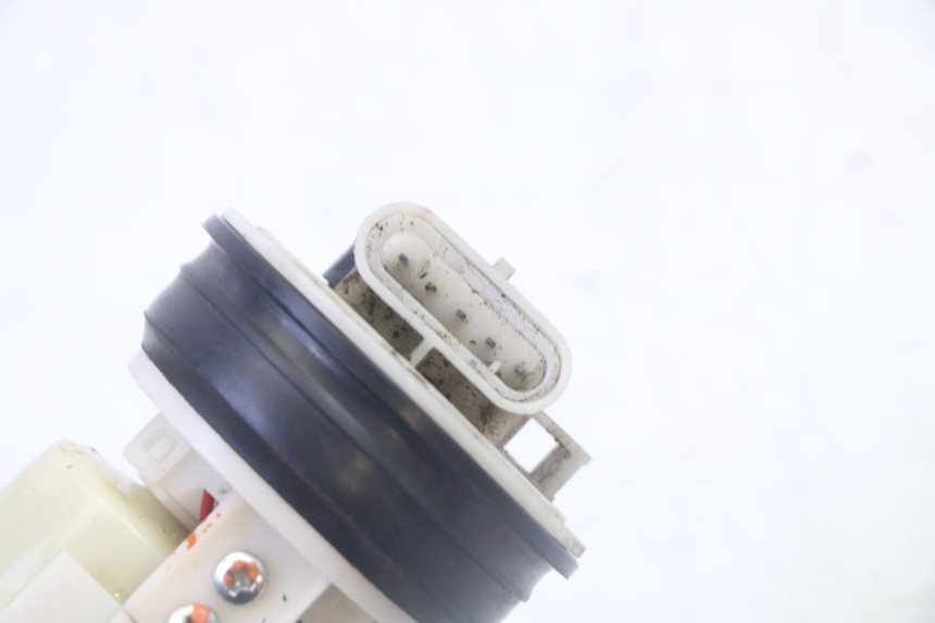 photo de BOMBA DE COMBUSTÍVEL PIAGGIO MP3 500 (2011 - 2015) - Zoom do estado de desgaste