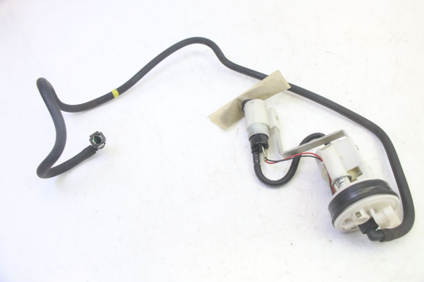 photo de BOMBA DE COMBUSTÍVEL PIAGGIO MP3 RL 250 (2006 - 2010) - Zoom do estado de desgaste