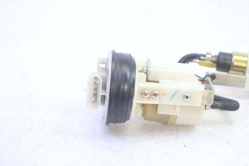 photo de BOMBA DE COMBUSTÍVEL PIAGGIO MP3 RL 250 (2006 - 2010) - Vista geral