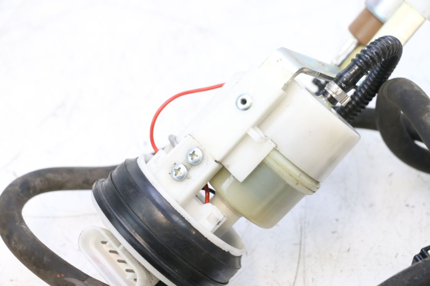 photo de BOMBA DE COMBUSTÍVEL PIAGGIO MP3 RL 250 (2006 - 2010) - Zoom do estado de desgaste