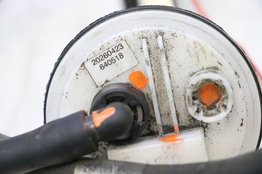 photo de BOMBA DE COMBUSTÍVEL PIAGGIO MP3 RL 250 (2006 - 2010) - Pontos de fixação