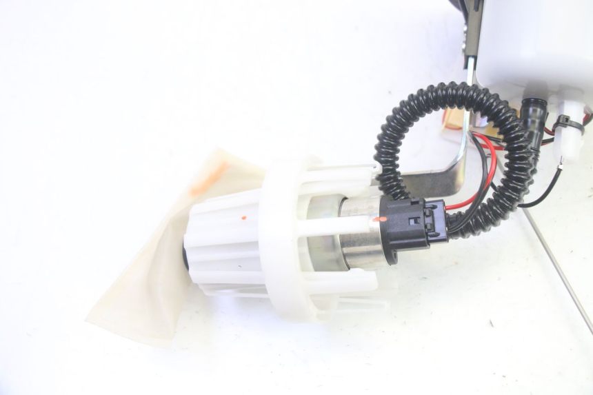 photo de BOMBA DE COMBUSTÍVEL BMW R GS 1250 (2021 - 2024) - Zoom do estado de desgaste