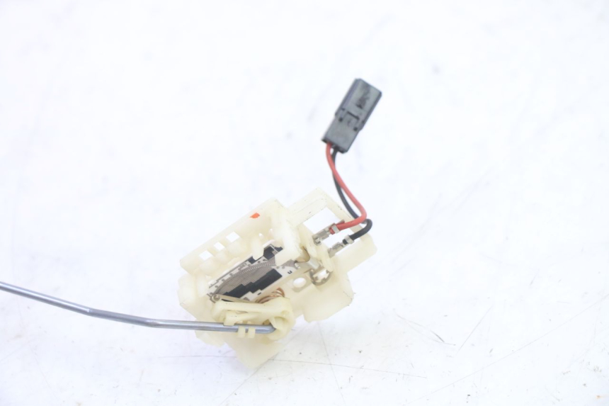 photo de BOMBA DE COMBUSTÍVEL YAMAHA TDM ABS 900 (2002 - 2014) - Pontos de fixação