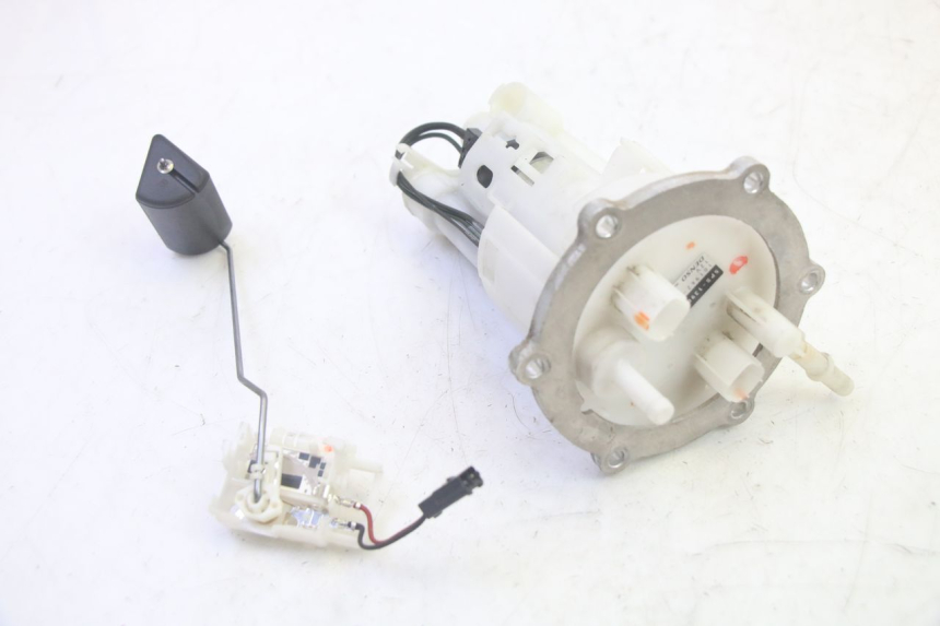 photo de BOMBA DE COMBUSTÍVEL YAMAHA TDM ABS 900 (2002 - 2014) - Detalhe da peça