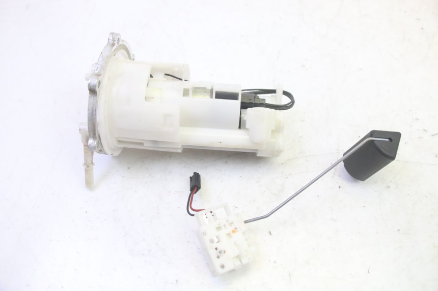 photo de BOMBA DE COMBUSTÍVEL YAMAHA TDM ABS 900 (2002 - 2014) - Zoom do estado de desgaste