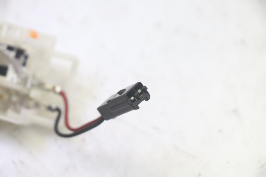 photo de BOMBA DE COMBUSTÍVEL YAMAHA TDM ABS 900 (2002 - 2014) - Marcações e referências