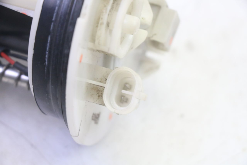 photo de BOMBA DE COMBUSTÍVEL YAMAHA X-MAX XMAX 125 (2010 - 2013) - Outro ângulo de visão