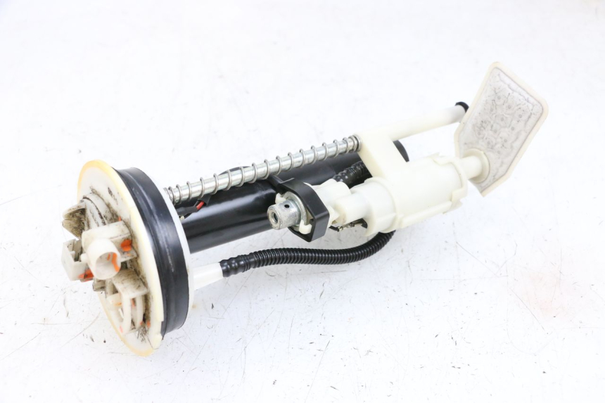 photo de BOMBA DE COMBUSTÍVEL YAMAHA X-MAX XMAX 125 (2010 - 2013) - Pontos de fixação