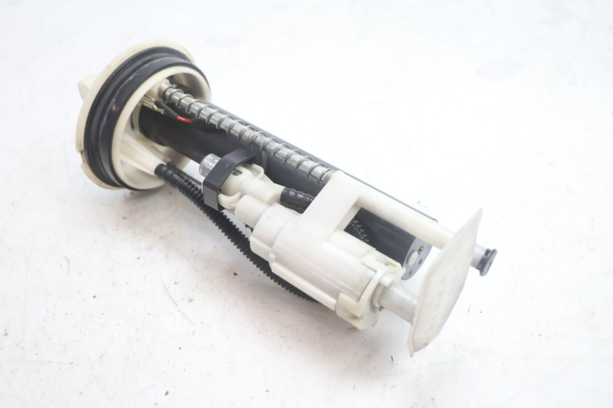photo de BOMBA DE COMBUSTÍVEL YAMAHA X-MAX XMAX 125 (2010 - 2013) - Pontos de fixação