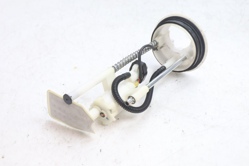photo de BOMBA DE COMBUSTÍVEL YAMAHA X-MAX XMAX 125 (2010 - 2013) - Pontos de fixação