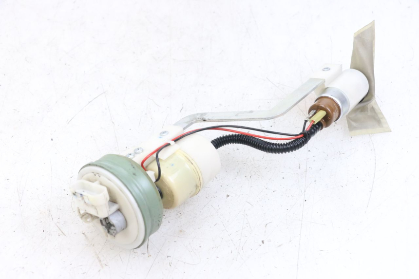 photo de BOMBA DE COMBUSTÍVEL PIAGGIO X10 125 (2012 - 2017) - Pontos de fixação