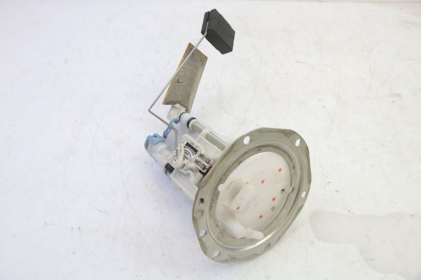 photo de BOMBA DE COMBUSTÍVEL YAMAHA YFM GRIZZLY 550 (2008 - 2015) - Outro ângulo de visão