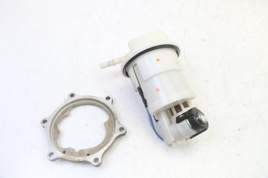 photo de BOMBA DE COMBUSTÍVEL YAMAHA YZ-F YZF 250 (2014 - 2018) - Outro ângulo de visão