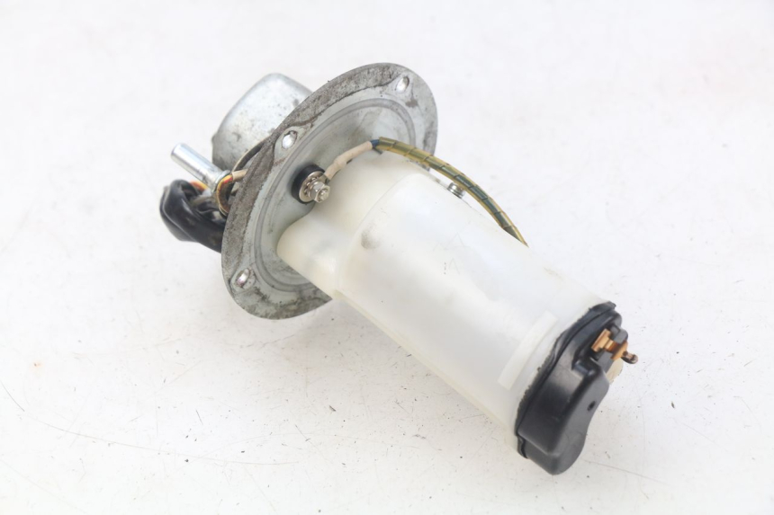 photo de BOMBA DE COMBUSTÍVEL KAWASAKI Z S 750 (2003 - 2006) - Zoom do estado de desgaste