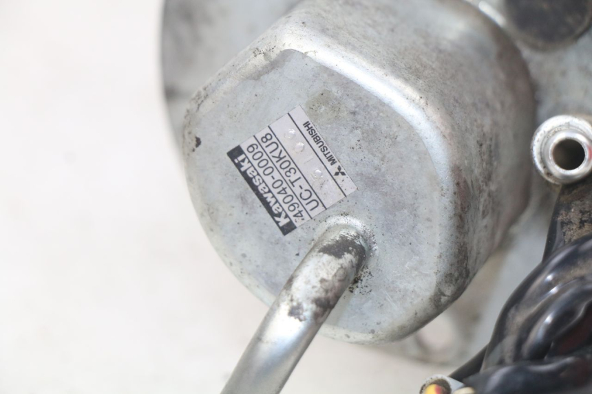 photo de BOMBA DE COMBUSTÍVEL KAWASAKI Z S 750 (2003 - 2006) - Pontos de fixação