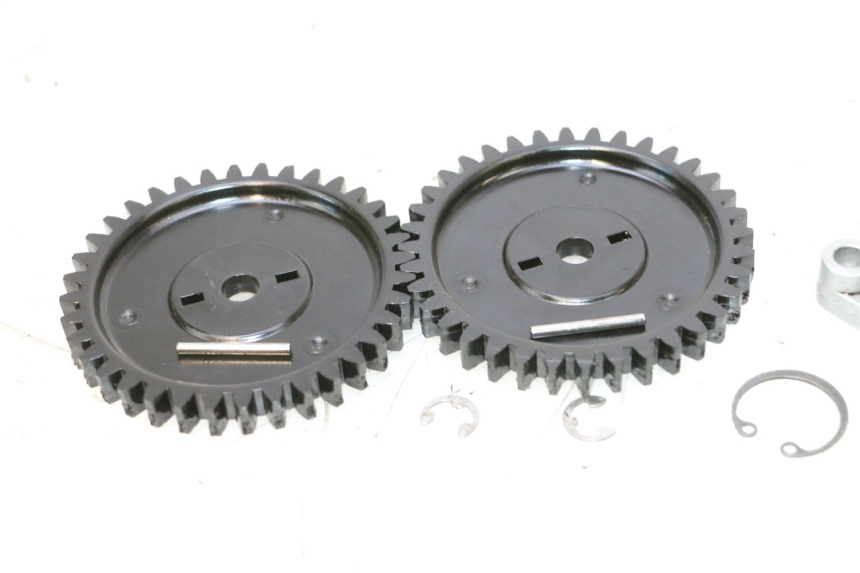 photo de BOMBA DE ÓLEO PEUGEOT SATELIS COMPRESSOR K15 125 (2006 - 2009) - Outro ângulo de visão
