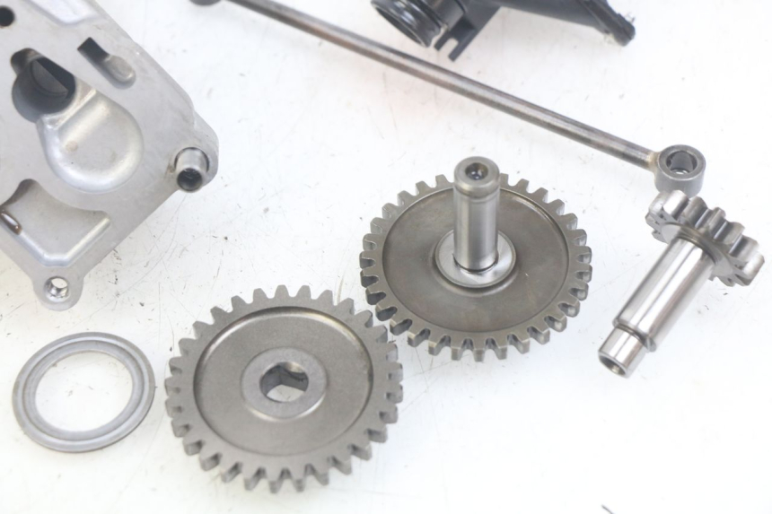 photo de BOMBA DE ÓLEO TRIUMPH SPRINT ST 955 (1999 - 2001) - Pontos de fixação