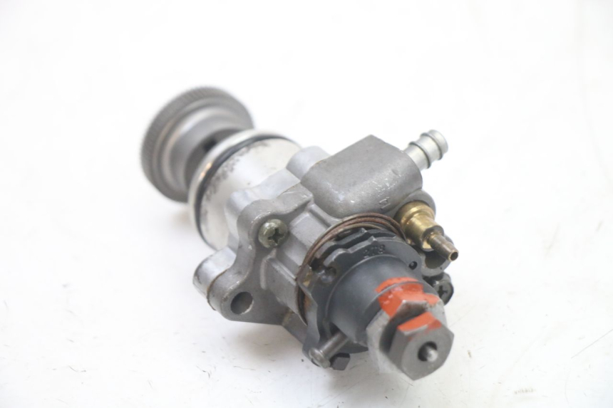photo de BOMBA DE ÓLEO YAMAHA PW 80 (1983 - 2014) - Outro ângulo de visão