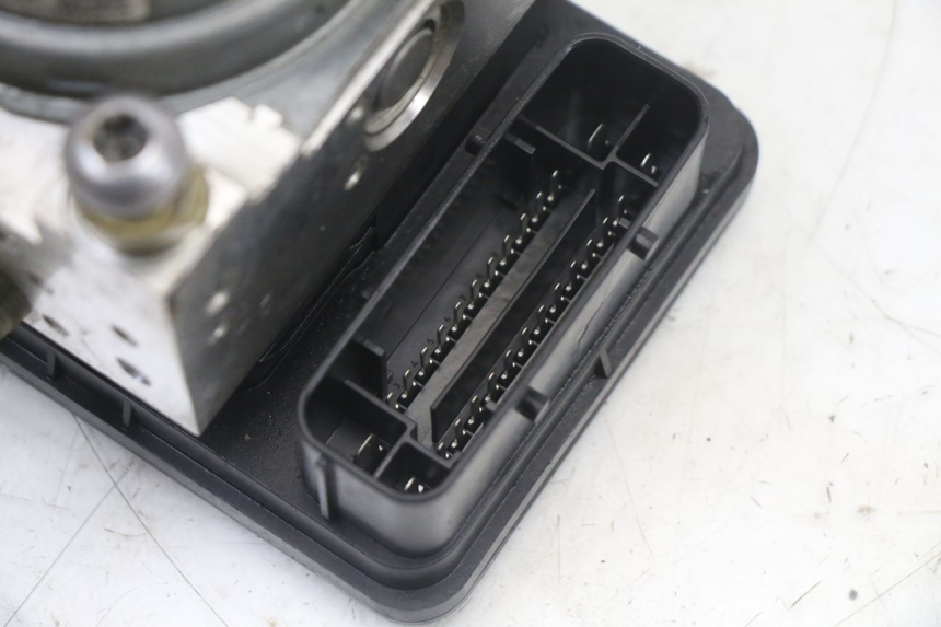 photo de BOMBA ABS BMW S RR ABS S1000RR 1000 (2015 - 2018) - Ampliação técnica