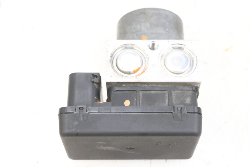 photo de BOMBA ABS SUZUKI BURGMAN 650 (2013 - 2020) - Vista de perto