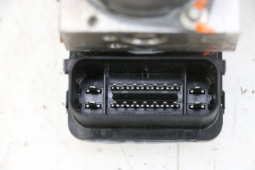 photo de BOMBA ABS SUZUKI BURGMAN 650 (2013 - 2020) - Vista geral