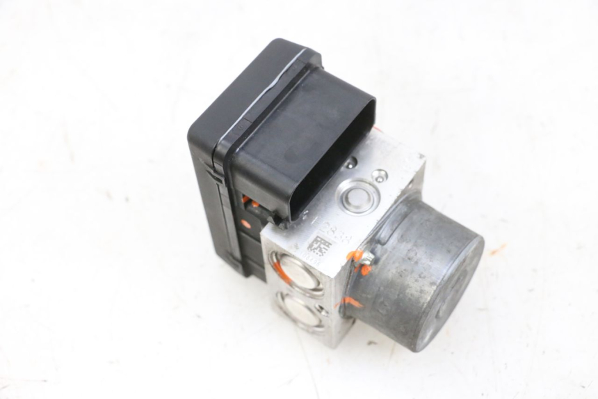 photo de BOMBA ABS SUZUKI BURGMAN 650 (2013 - 2020) - Peça verificada
