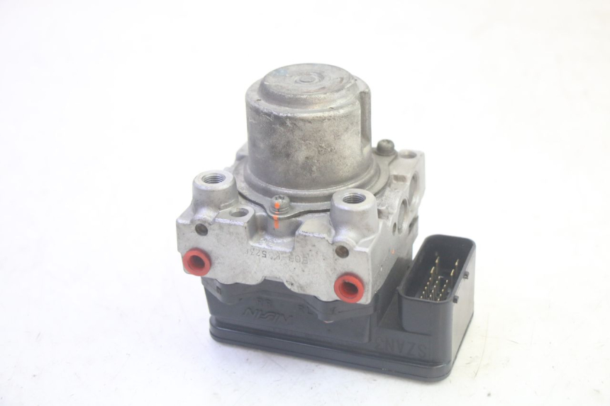 photo de BOMBA ABS SUZUKI BURGMAN EXECUTIVE ABS 650 (2006 - 2012) - Detalhe da peça