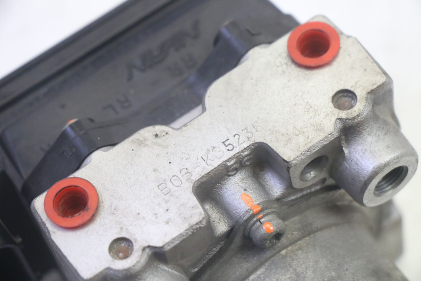 photo de BOMBA ABS SUZUKI BURGMAN EXECUTIVE ABS 650 (2006 - 2012) - Estado da superfície