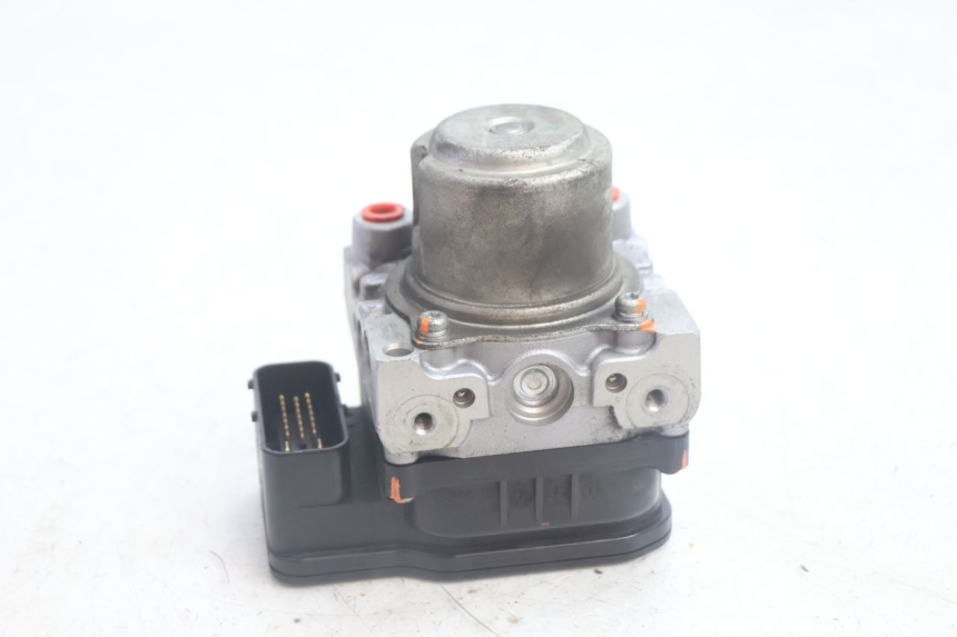 photo de BOMBA ABS SUZUKI BURGMAN EXECUTIVE ABS 650 (2006 - 2012) - Vista principal