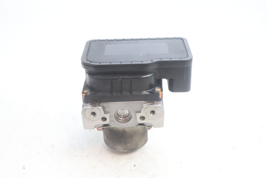 photo de BOMBA ABS SUZUKI BURGMAN EXECUTIVE ABS 650 (2006 - 2012) - Marcações e referências