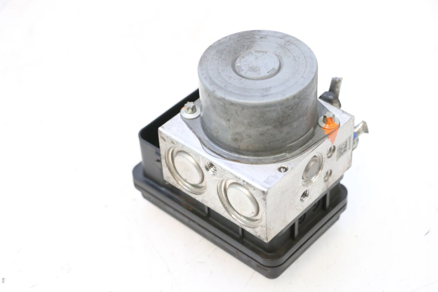 photo de BOMBA ABS KAWASAKI ER-6 ER6 F ABS 650 (2012 - 2016) - Estado da superfície