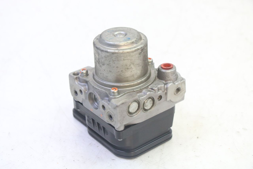photo de BOMBA ABS HONDA FES S-WING SWING ABS 125 (2007 - 2015) - Outro ângulo de visão