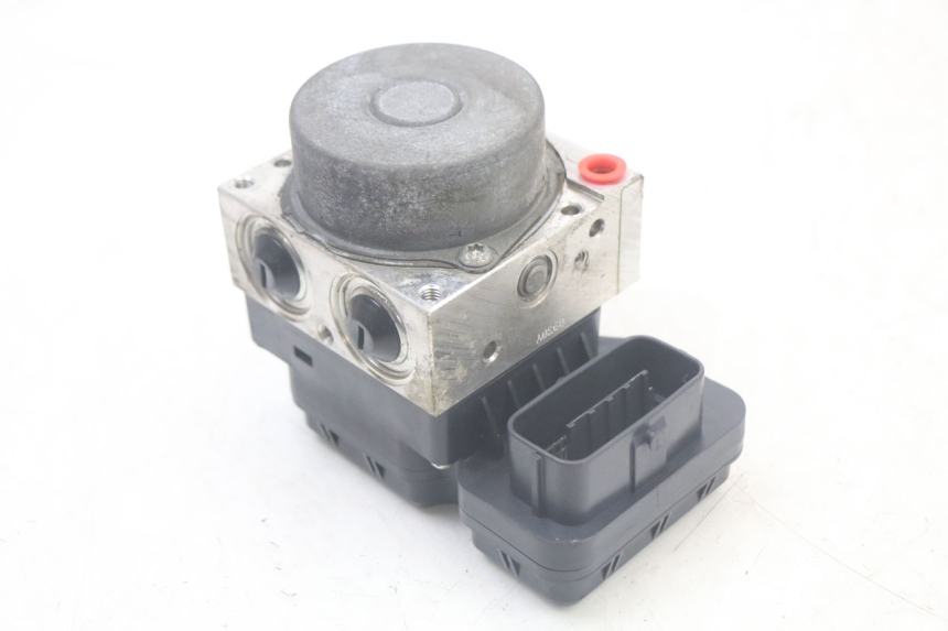 photo de BOMBA ABS YAMAHA FJR ABS 1300 (2006 - 2012) - Outro ângulo de visão