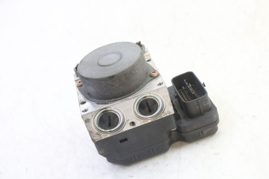 photo de BOMBA ABS YAMAHA FJR ABS 1300 (2006 - 2012) - Outro ângulo de visão