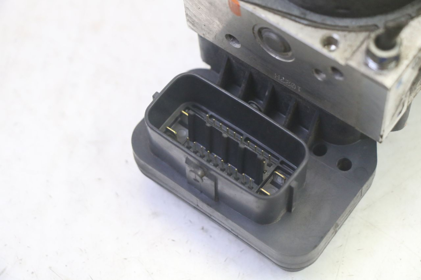 photo de BOMBA ABS YAMAHA FJR ABS 1300 (2006 - 2012) - Detalhe da peça