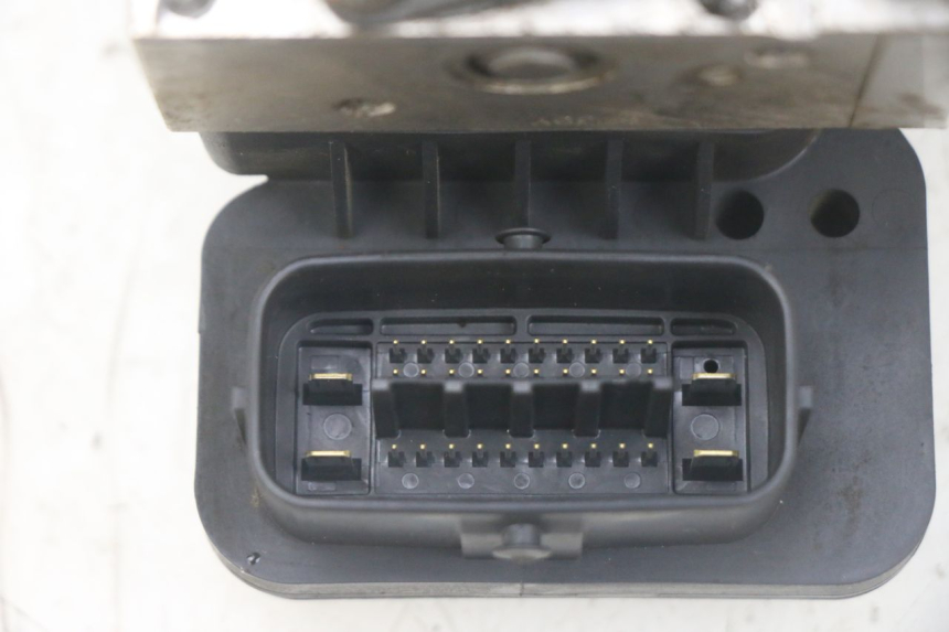 photo de BOMBA ABS YAMAHA FJR ABS 1300 (2006 - 2012) - Ampliação técnica