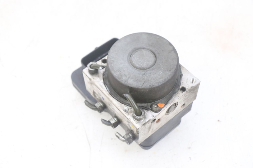 photo de BOMBA ABS YAMAHA FJR ABS 1300 (2006 - 2012) - Pontos de fixação